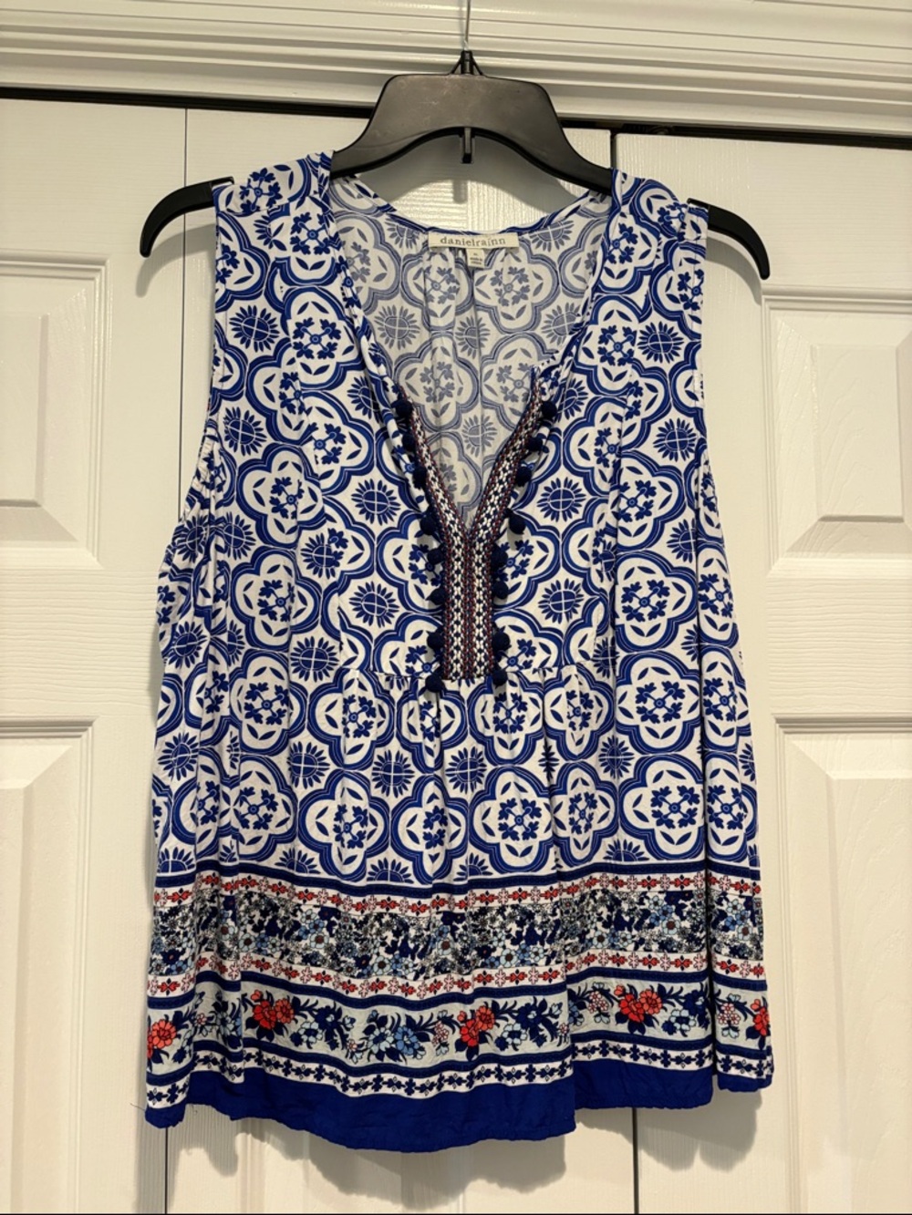 Daniel Rainn White & Blue Printed Sleeveless V-Neck Top with Embroidered Trim